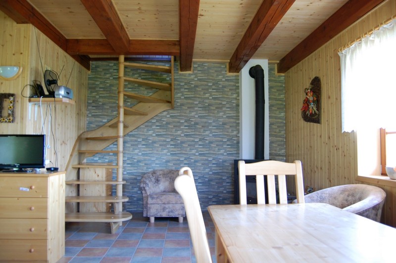 APARTM�NY KARAS�N